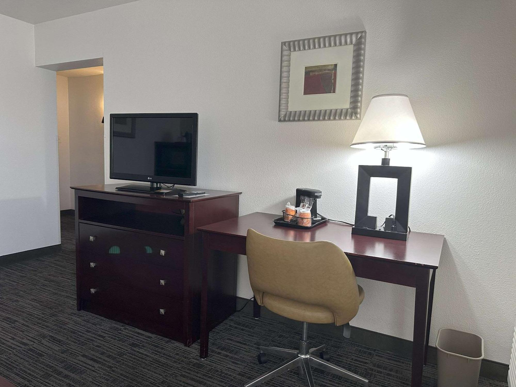 Quality Inn & Suites Everett Eksteriør billede