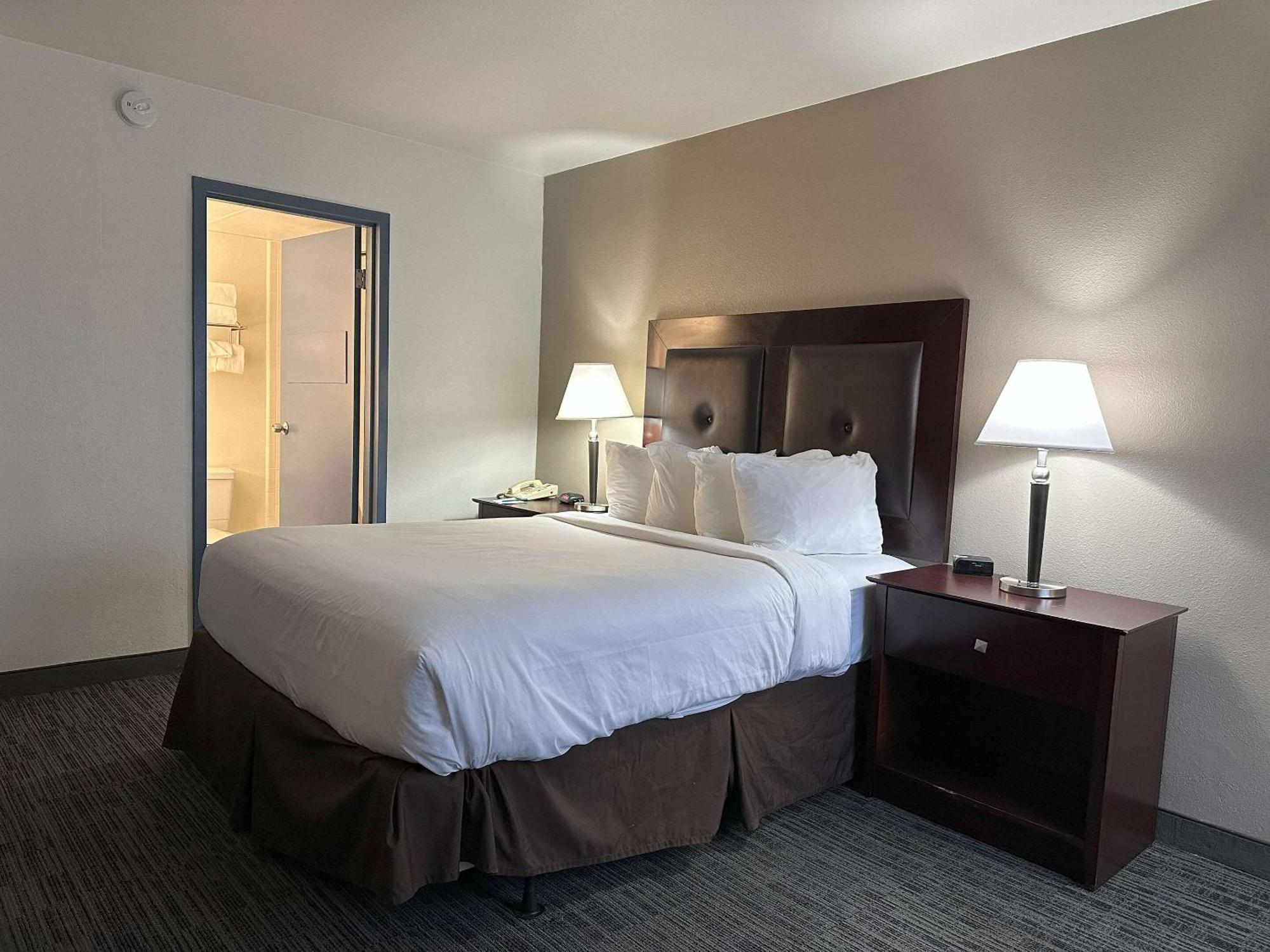 Quality Inn & Suites Everett Eksteriør billede